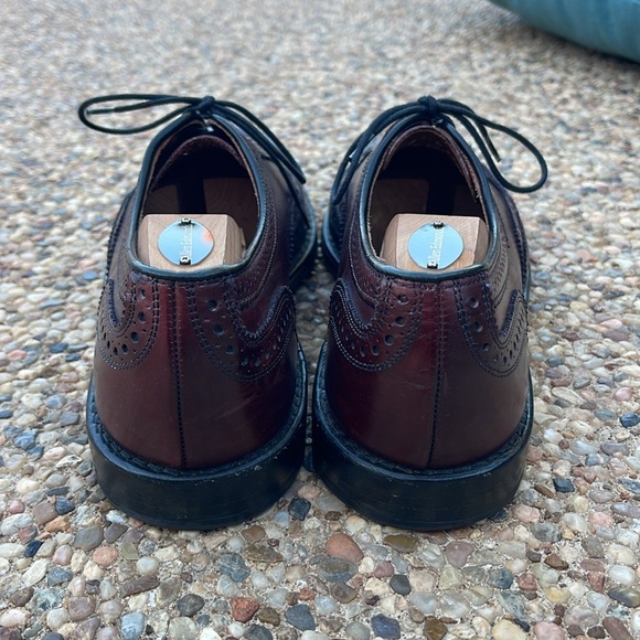 Allen Edmonds MacAllister burgundy leather wingtips - “tap” soles - 10D - Picture 3 of 4